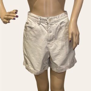 Calvin Klein High Waist Cuffed Hem Vintage '90s Style Khaki Shorts Size 8 VGC